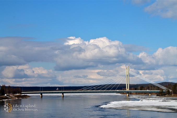 Jätkänkynttilä Bridge (Lumberjack Candle Bridge) in Rovaniemi